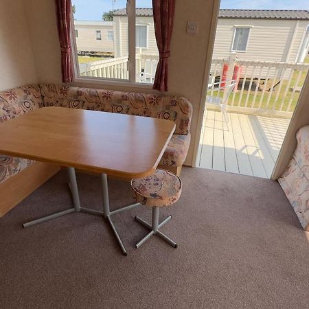 Holiday Freedom Clacton-on-Sea Exterior foto