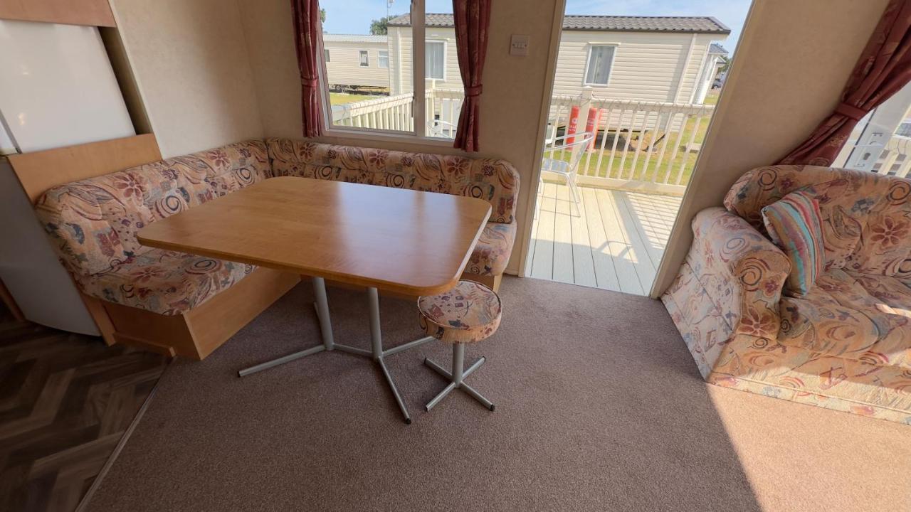 Holiday Freedom Clacton-on-Sea Exterior foto