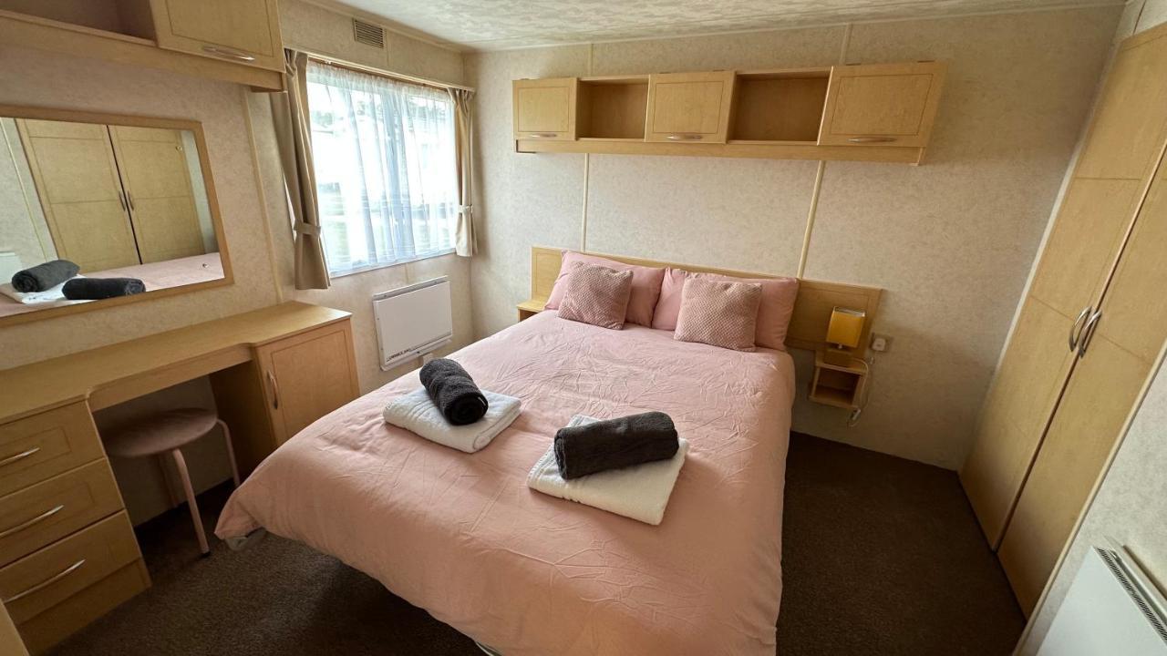 Holiday Freedom Clacton-on-Sea Exterior foto